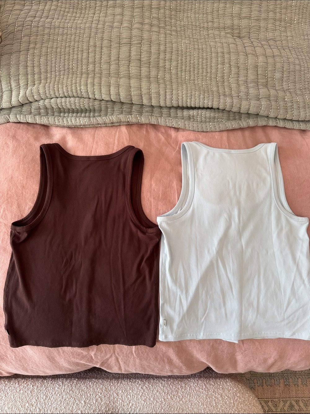 Vuori pose cardigan button down tank tops - Picture 4 of 5